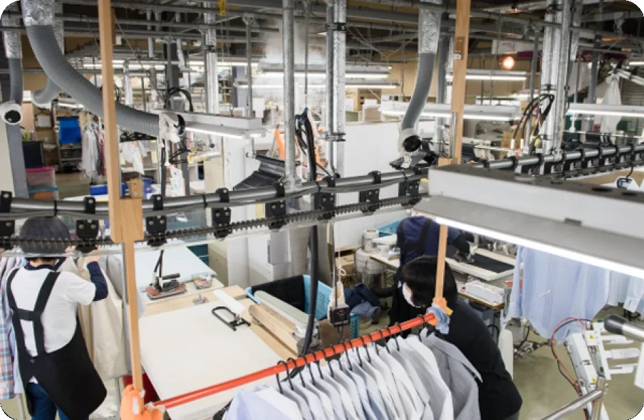 自社工場の仕上げライン全景